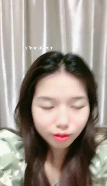 新人！新人！【兜有奶糖】 清纯学妹 道具使劲怼 超带劲，相当标准的少女肉体，美腿美乳美不胜收，推荐-1 (2)